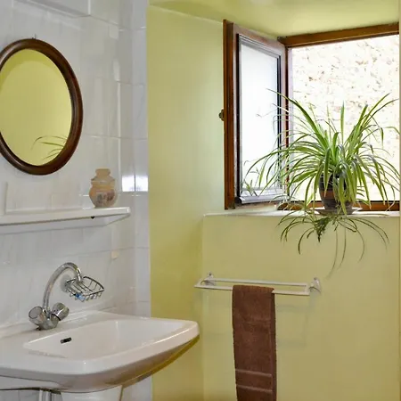 Chez Lucien Bed and Breakfast 3*